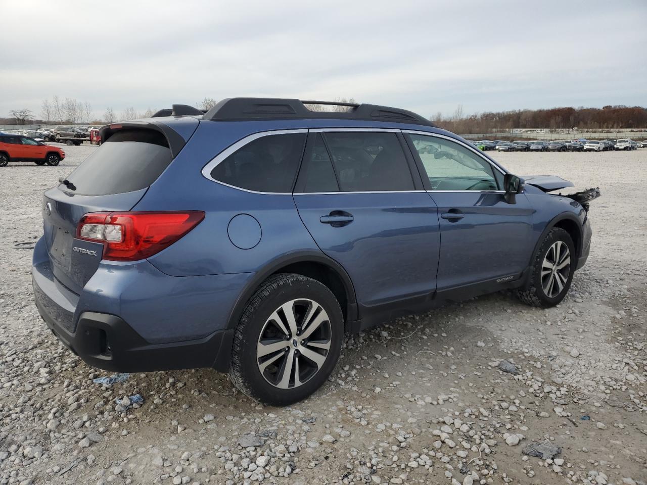 2018 Subaru Outback VIN 4S4BSANC1J3387892 Copart auction photo, front end damage thumbnail 3