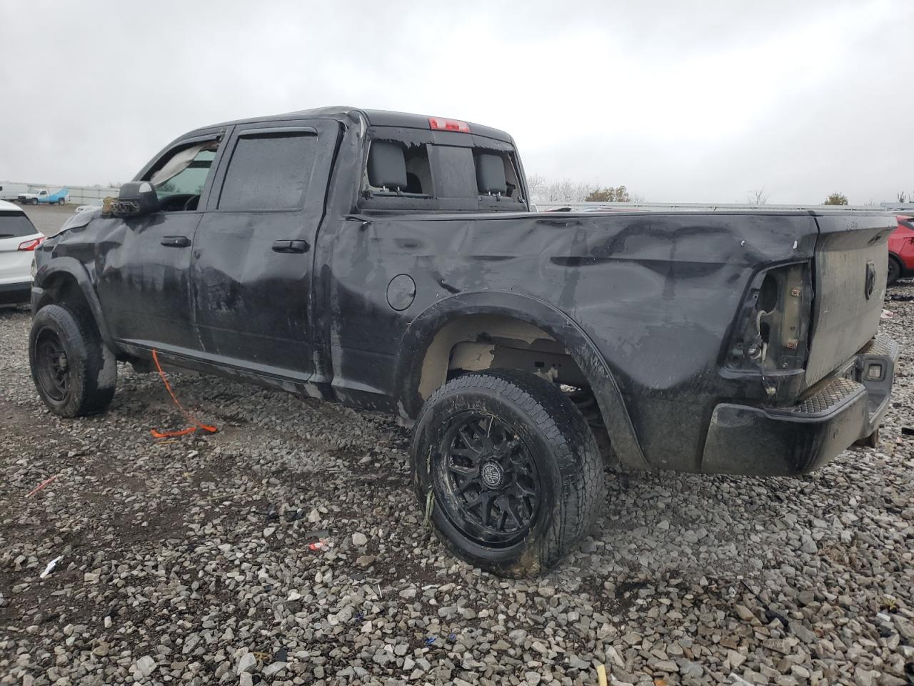 2015 RAM 2500 VIN 3C6UR5DJ5FG639767 Copart auction photo, rollover / minor dent/scratches damage thumbnail 2
