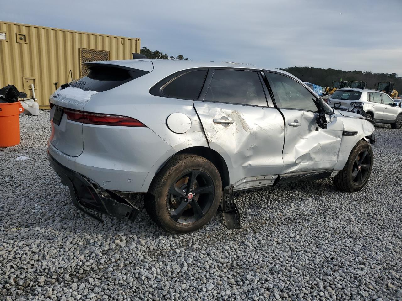 2021 Jaguar F-Pace VIN SADCJ2EX7MA668474 Copart auction photo, all over / minor dent/scratches damage thumbnail 3