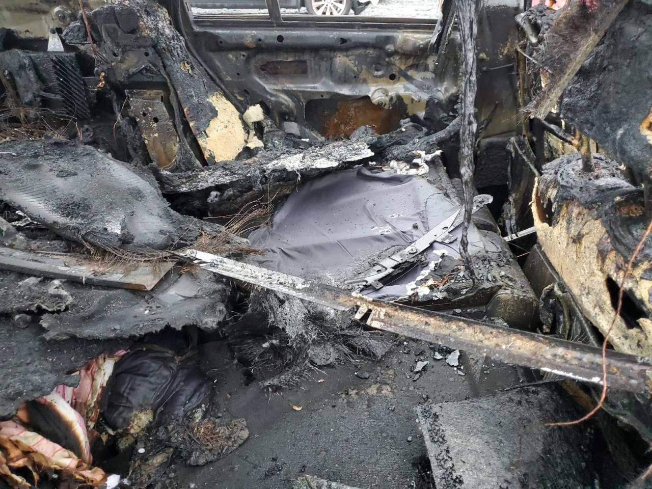 2006 BMW X3 VIN WBXPA93486WG79204 Copart auction photo, burn damage thumbnail 11