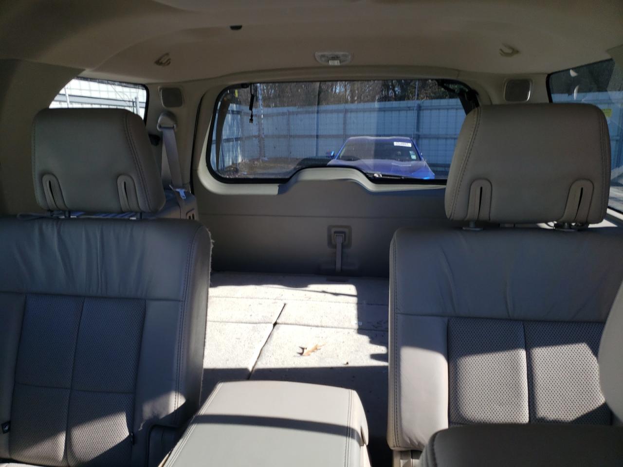 2011 Lincoln Navigator VIN 5LMJJ2H55BEJ08058 Copart auction photo, front end damage thumbnail 10