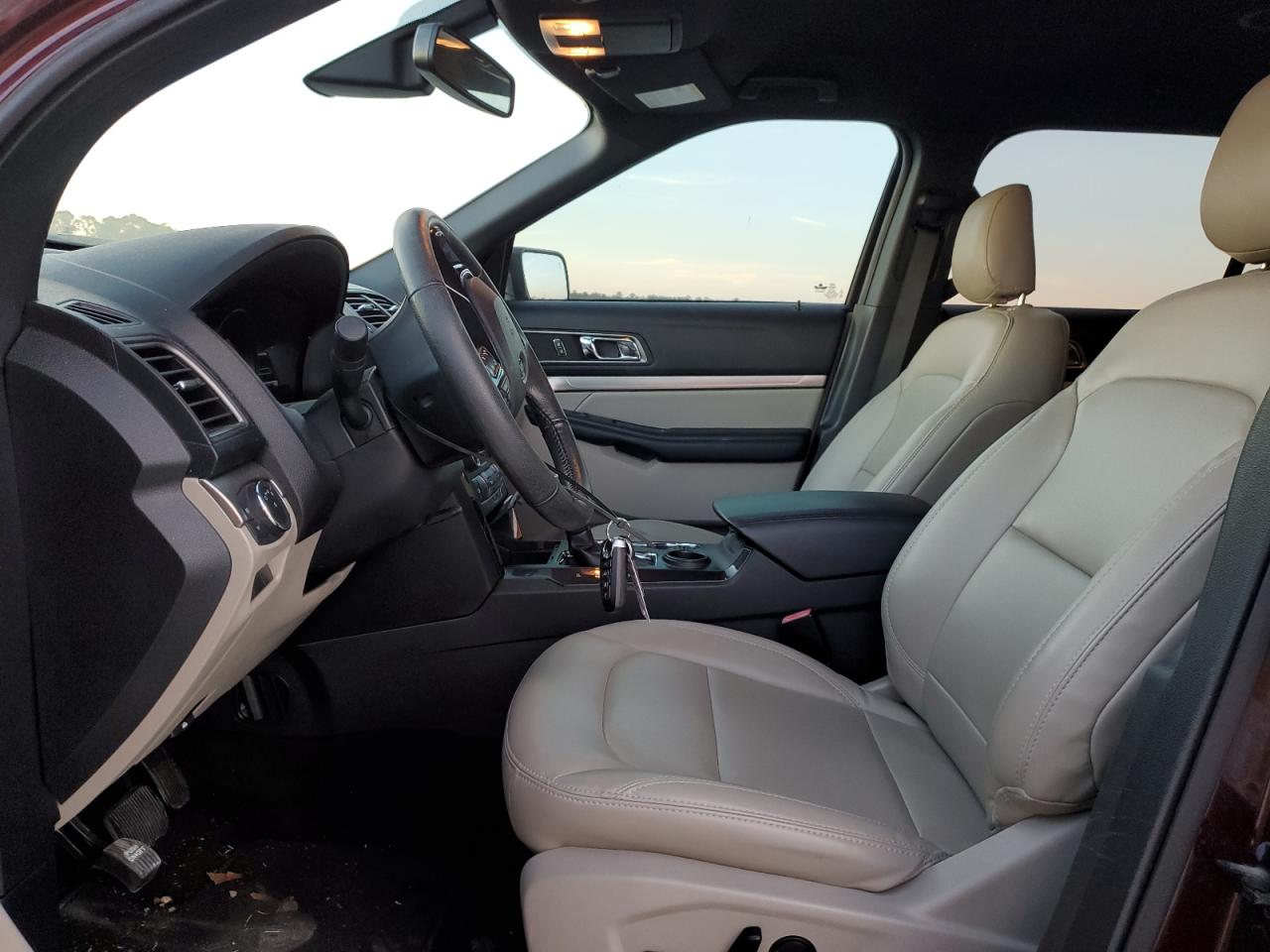 2019 Ford Explorer VIN 1FM5K7D81KGA40182 Copart auction photo, front end / side damage thumbnail 7