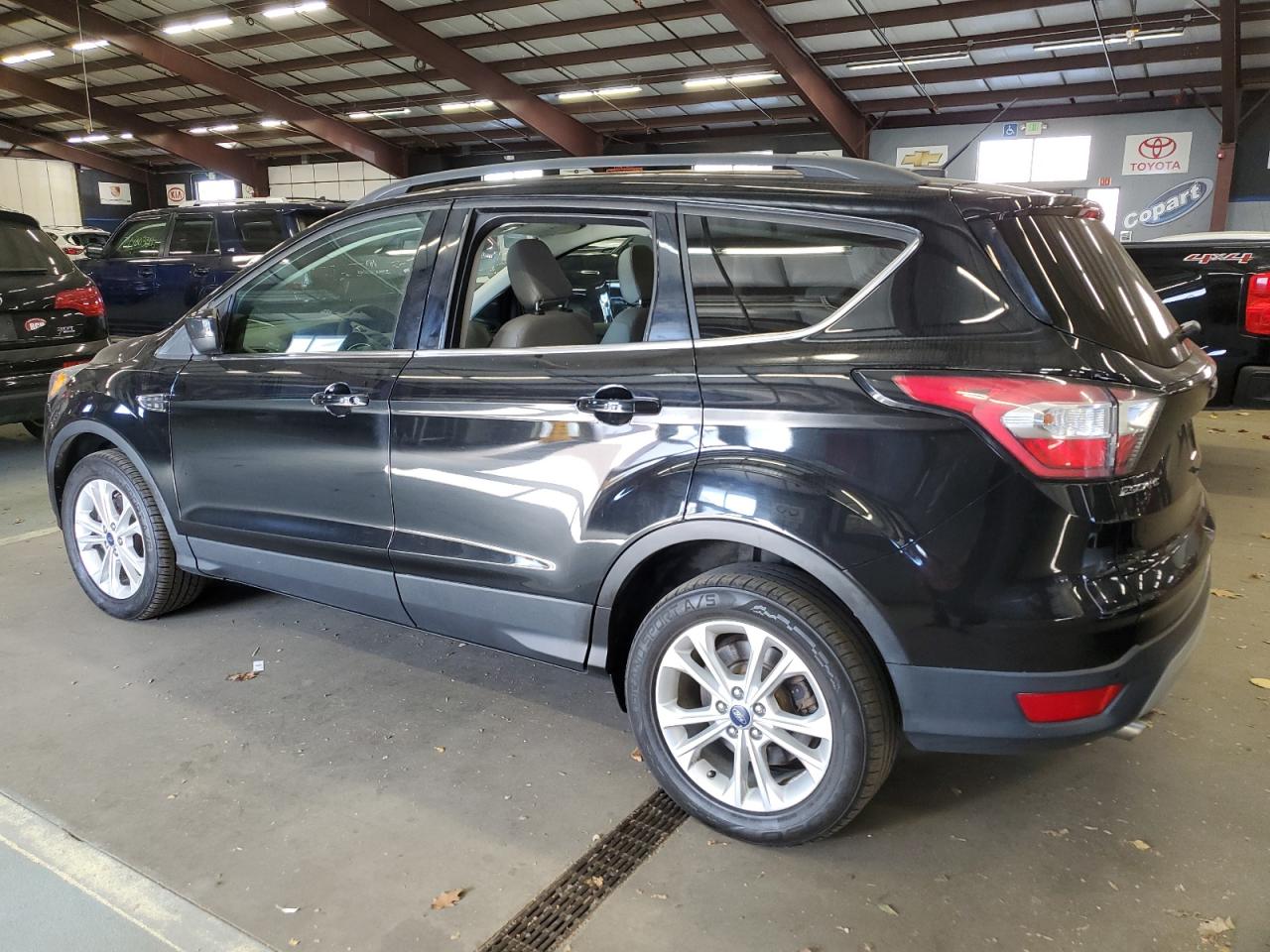 2018 Ford Escape VIN 1FMCU9GD7JUA75119 Copart auction photo, minor dent/scratches damage thumbnail 2