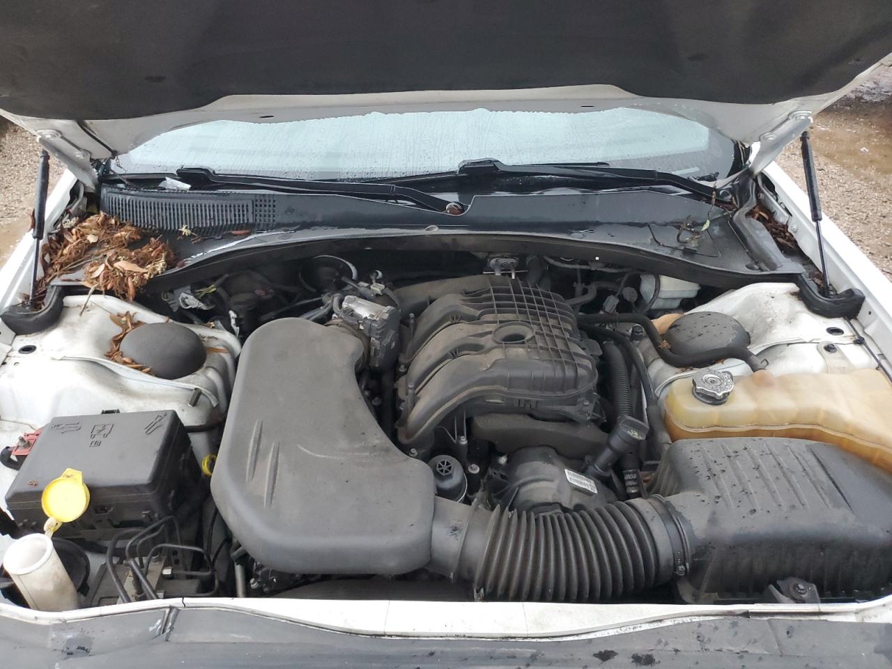 2011 Chrysler 300 VIN 2C3CA5CGXBH582630 Copart auction photo, all over damage thumbnail 11
