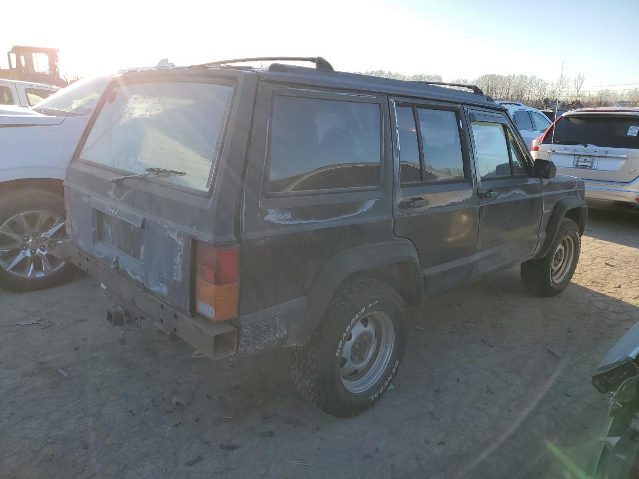 1996 Jeep Grand Cherokee VIN 1J4FJ68S8TL244251 Copart auction photo, side damage thumbnail 3