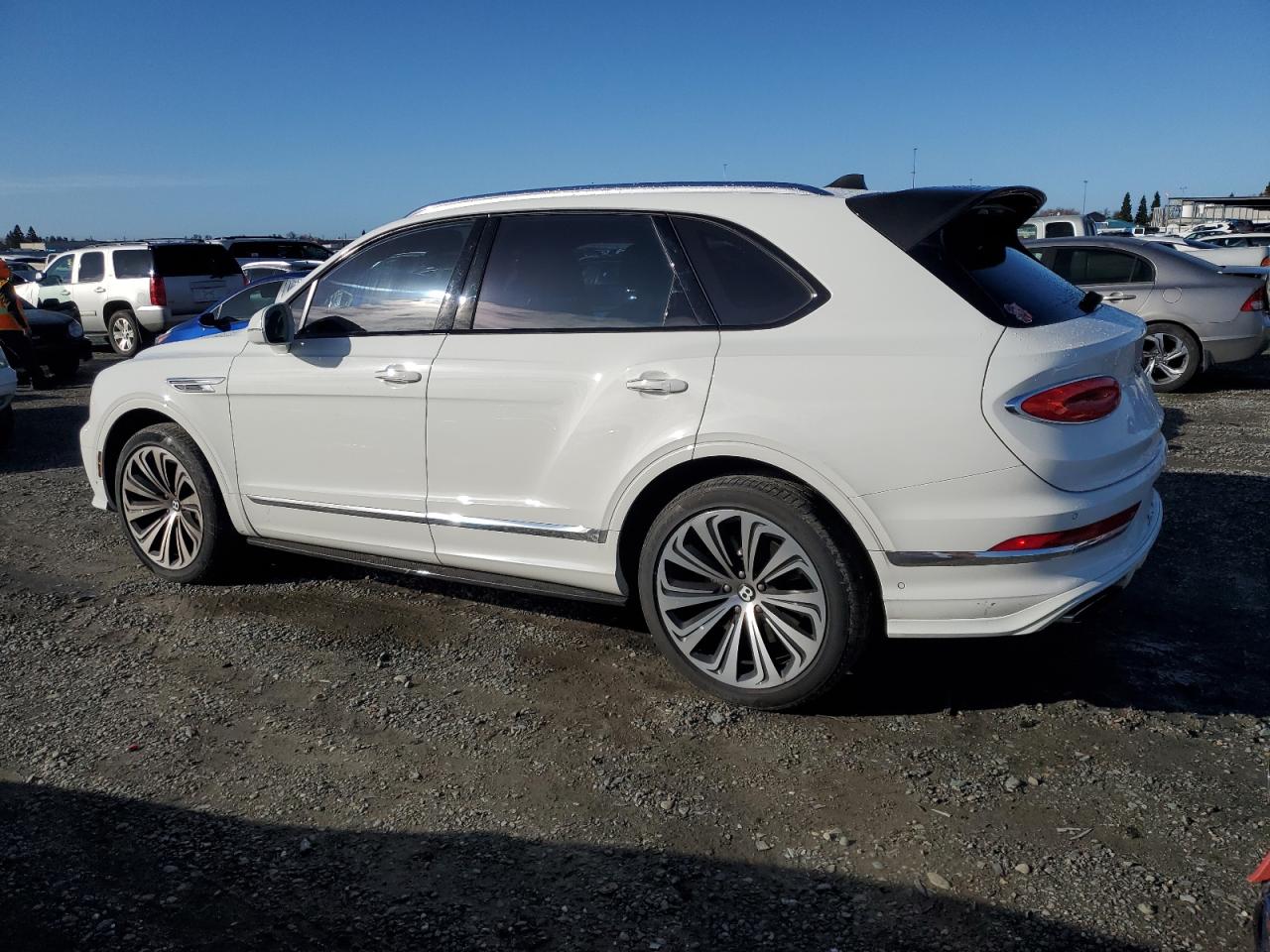 2022 Bentley Bentayga VIN SJAAM2ZVXNC012070 Copart auction photo, normal wear damage thumbnail 2