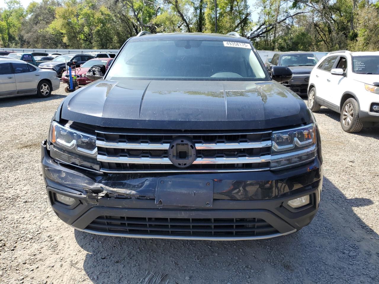 2018 Volkswagen Atlas VIN 1V2KR2CA1JC505784 Copart auction photo, front end / side damage thumbnail 5