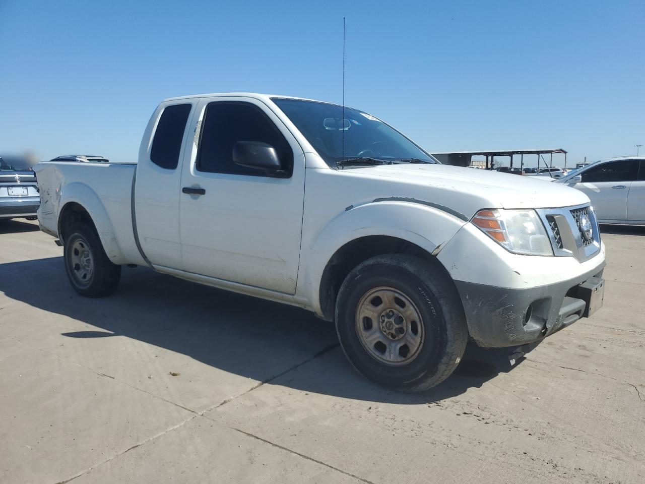 2017 Nissan Navara (Frontier) VIN 1N6BD0CT6HN763669 Copart auction photo, rear end / hail damage thumbnail 4