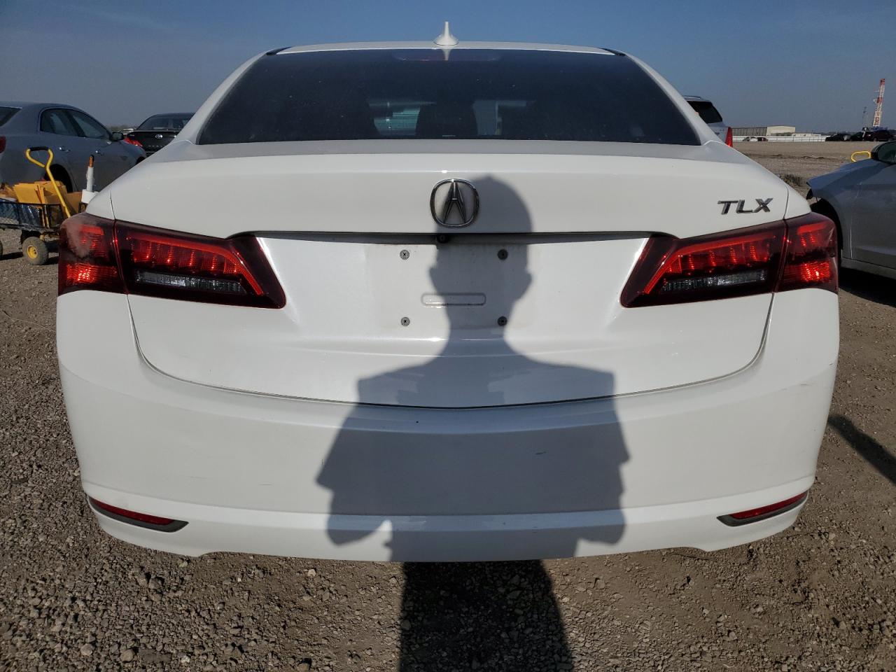 2015 Acura TLX VIN 19UUB1F54FA018932 Copart auction photo, front end / minor dent/scratches damage thumbnail 6