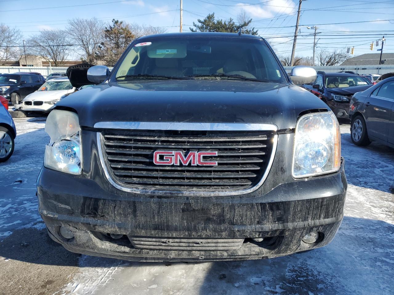 2010 GMC Yukon VIN 1GKUKKE30AR153442 Copart auction photo, all over damage thumbnail 5