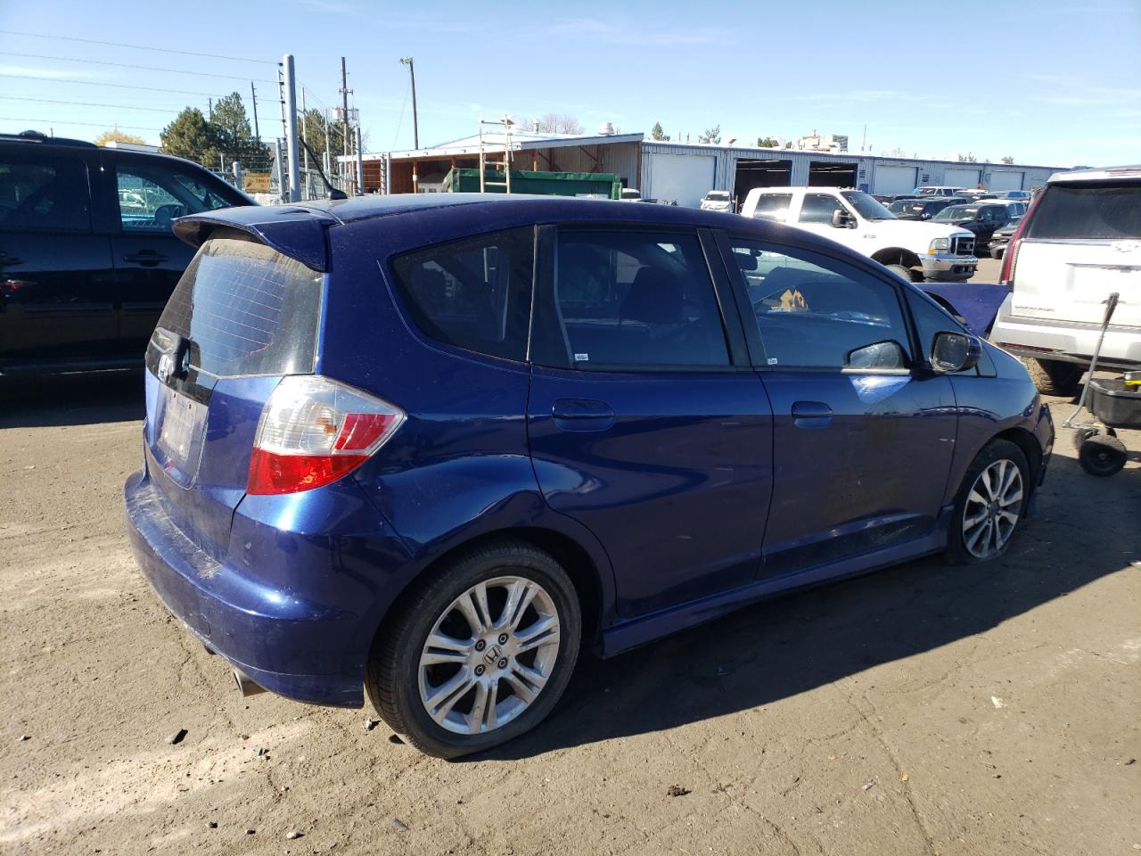 2013 Honda Fit VIN JHMGE8H55DC025736 Copart auction photo, front end damage thumbnail 3