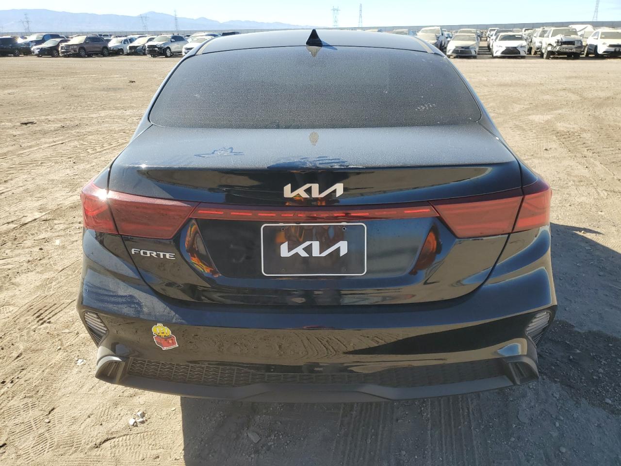 2023 KIA Forte VIN 3KPF24AD4PE622907 Copart auction photo, side damage thumbnail 6