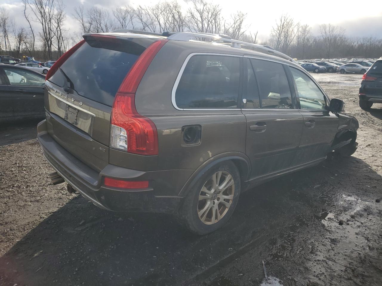 2013 Volvo XC90 VIN YV4952CZ6D1664637 Copart auction photo, side / front end damage thumbnail 3