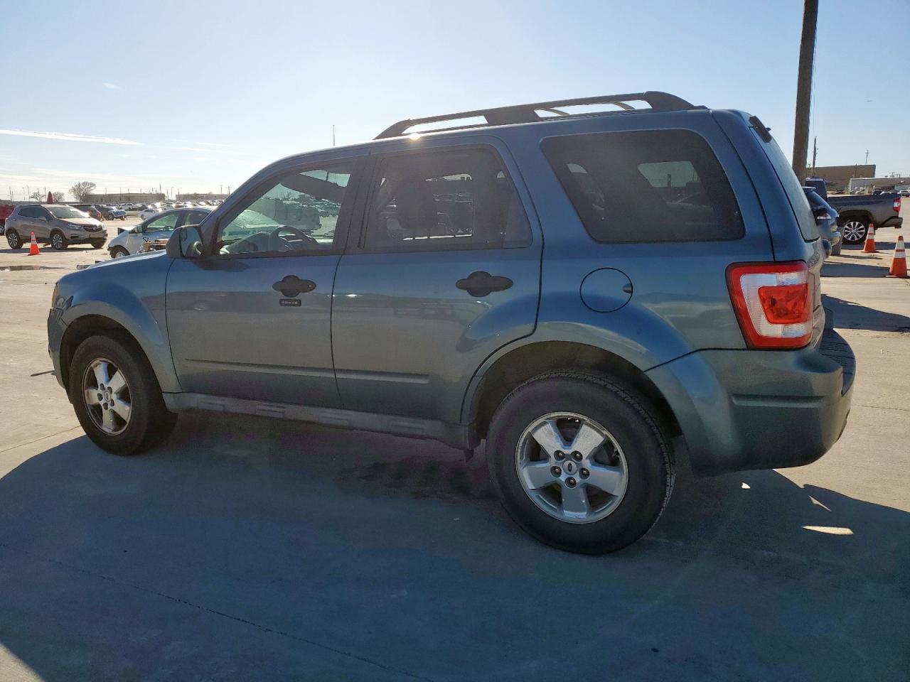 2011 Ford Escape VIN 1FMCU0DG0BKB72427 Copart auction photo, mechanical damage thumbnail 2