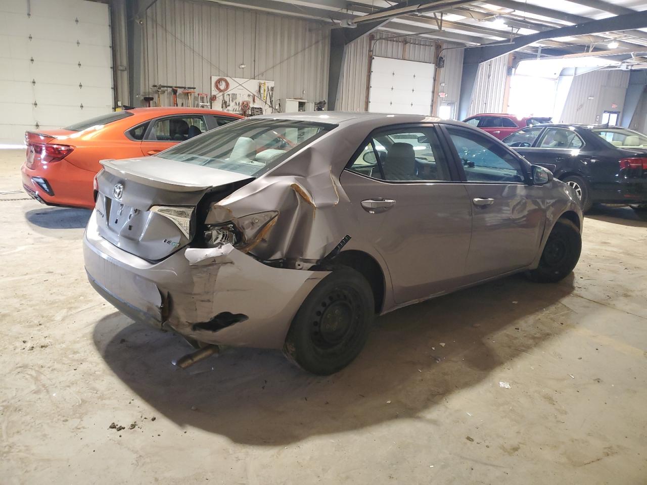 2014 Toyota Corolla VIN 2T1BPRHE8EC220427 Copart auction photo, rear end damage thumbnail 3