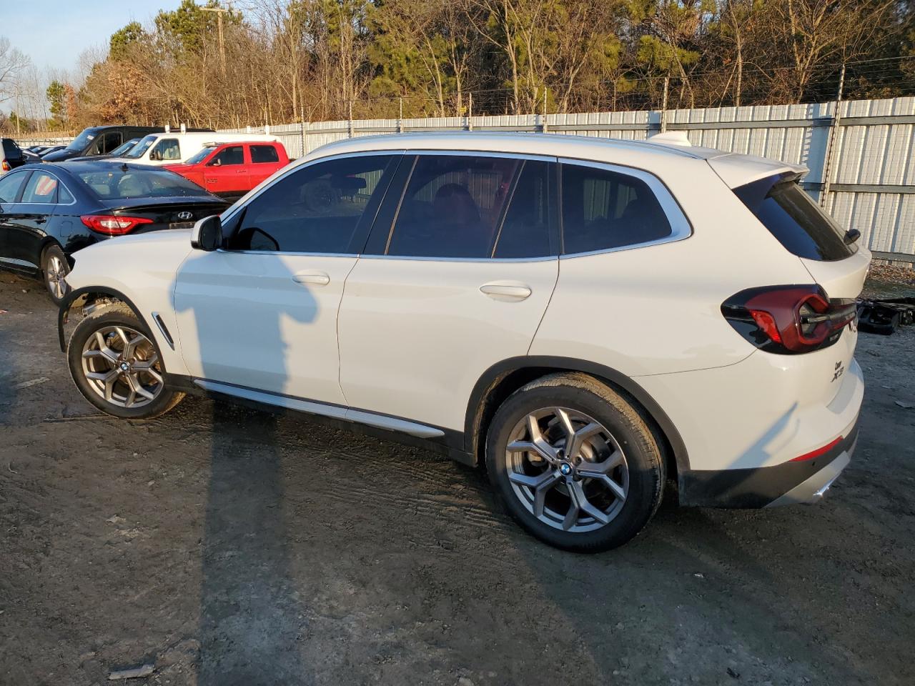 2022 BMW X3 VIN 5UX53DP05N9M03354 Copart auction photo, front end damage thumbnail 2