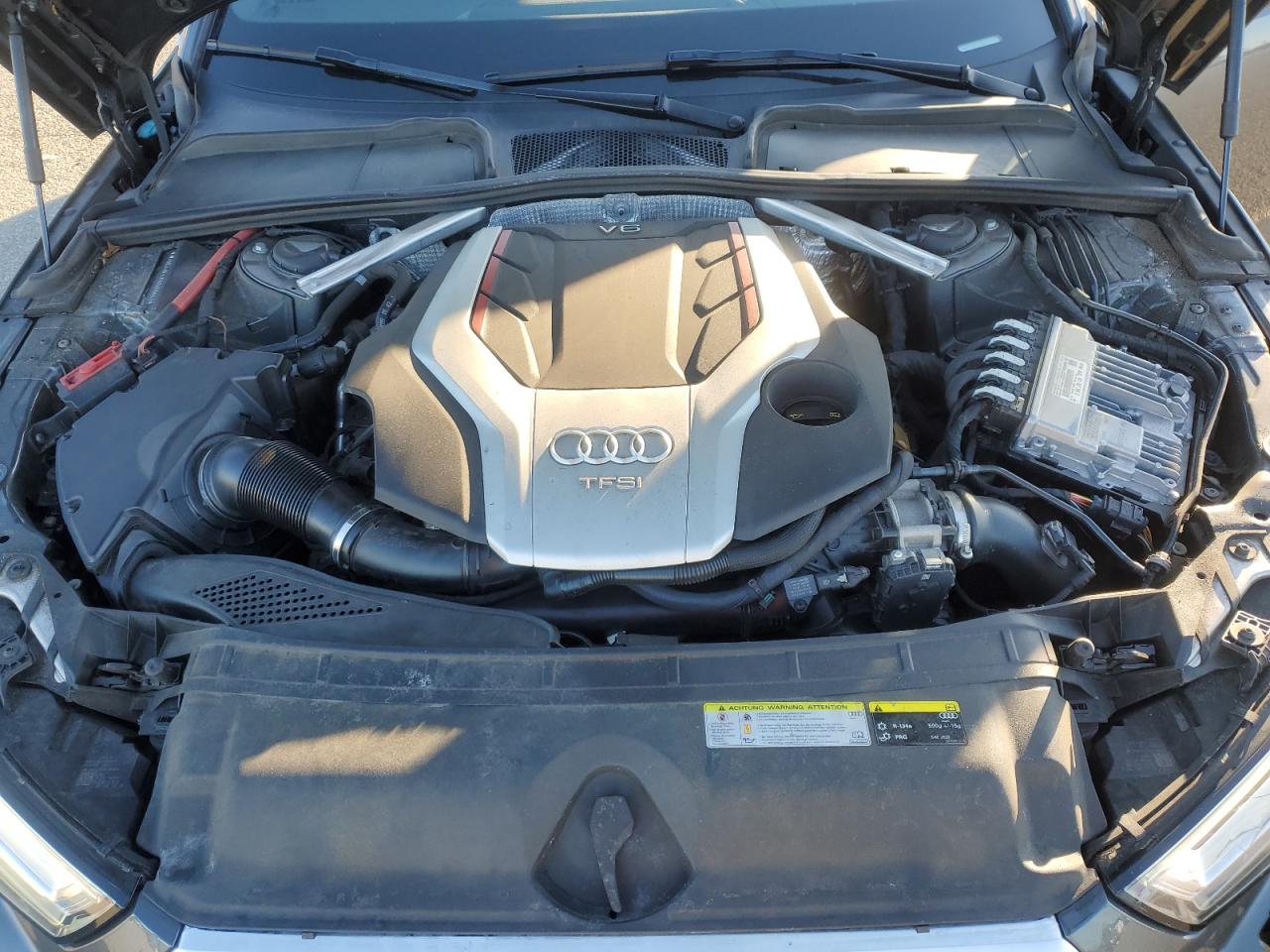 2018 Audi RS4 VIN WAUC4AF4XJA001442 Copart auction photo, front end / minor dent/scratches damage thumbnail 13