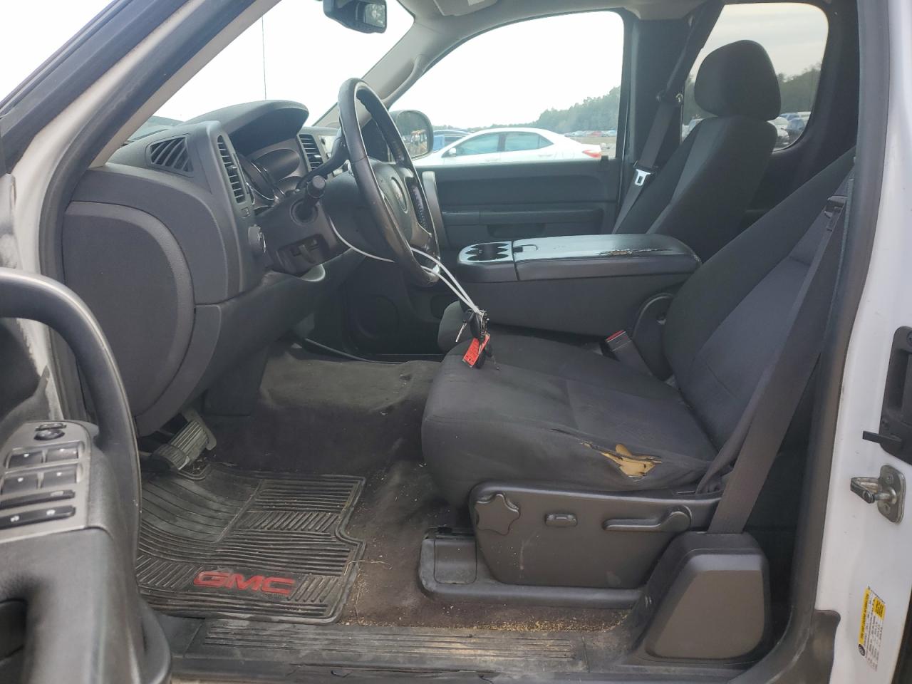2013 GMC Sierra VIN 1GTR1VE05DZ373076 Copart auction photo, minor dent/scratches damage thumbnail 7