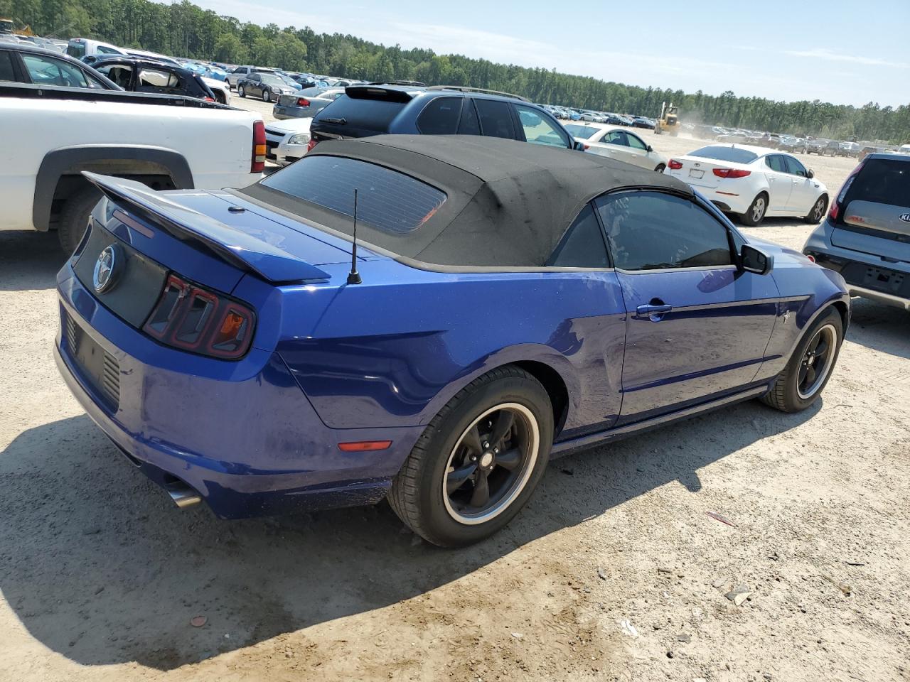 2013 Ford Mustang VIN 1ZVBP8EM3D5214047 Copart auction photo, water/flood damage thumbnail 3