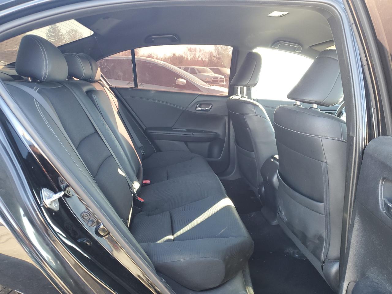 2017 Honda Accord VIN 1HGCR2F51HA289236 Copart auction photo, front end / side damage thumbnail 10