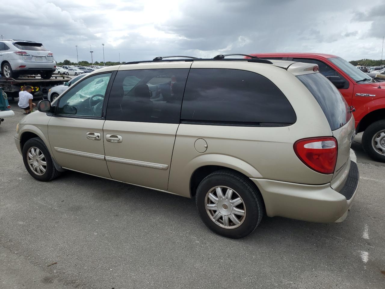 2007 Chrysler Town & Country VIN 2A4GP54L77R295331 Copart auction photo, water/flood damage thumbnail 2