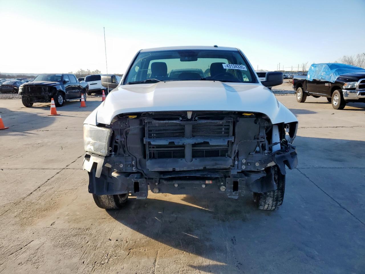 2021 RAM 1500 VIN 3C6JR6DG2MG547574 Copart auction photo, front end damage thumbnail 5