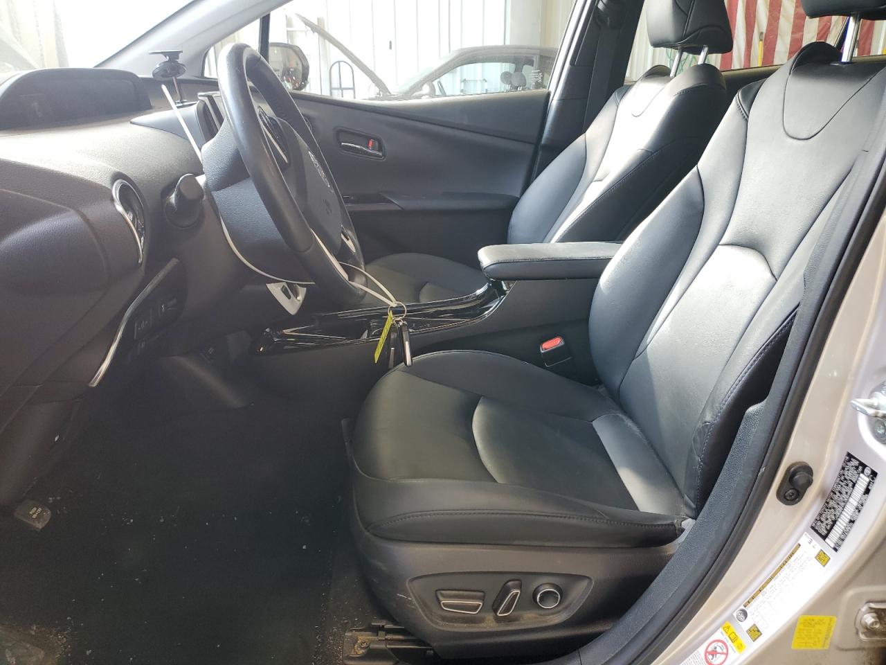 2018 Toyota Prius VIN JTDKARFP5J3069944 Copart auction photo, front end / side damage thumbnail 7