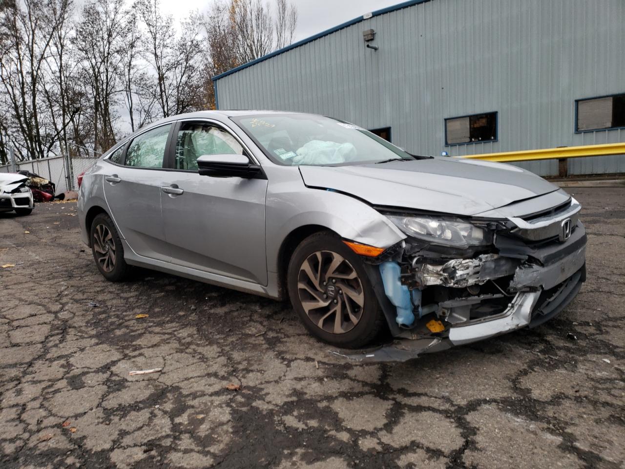 2017 Honda Civic VIN 19XFC2F70HE070232 Copart auction photo, front end damage thumbnail 4