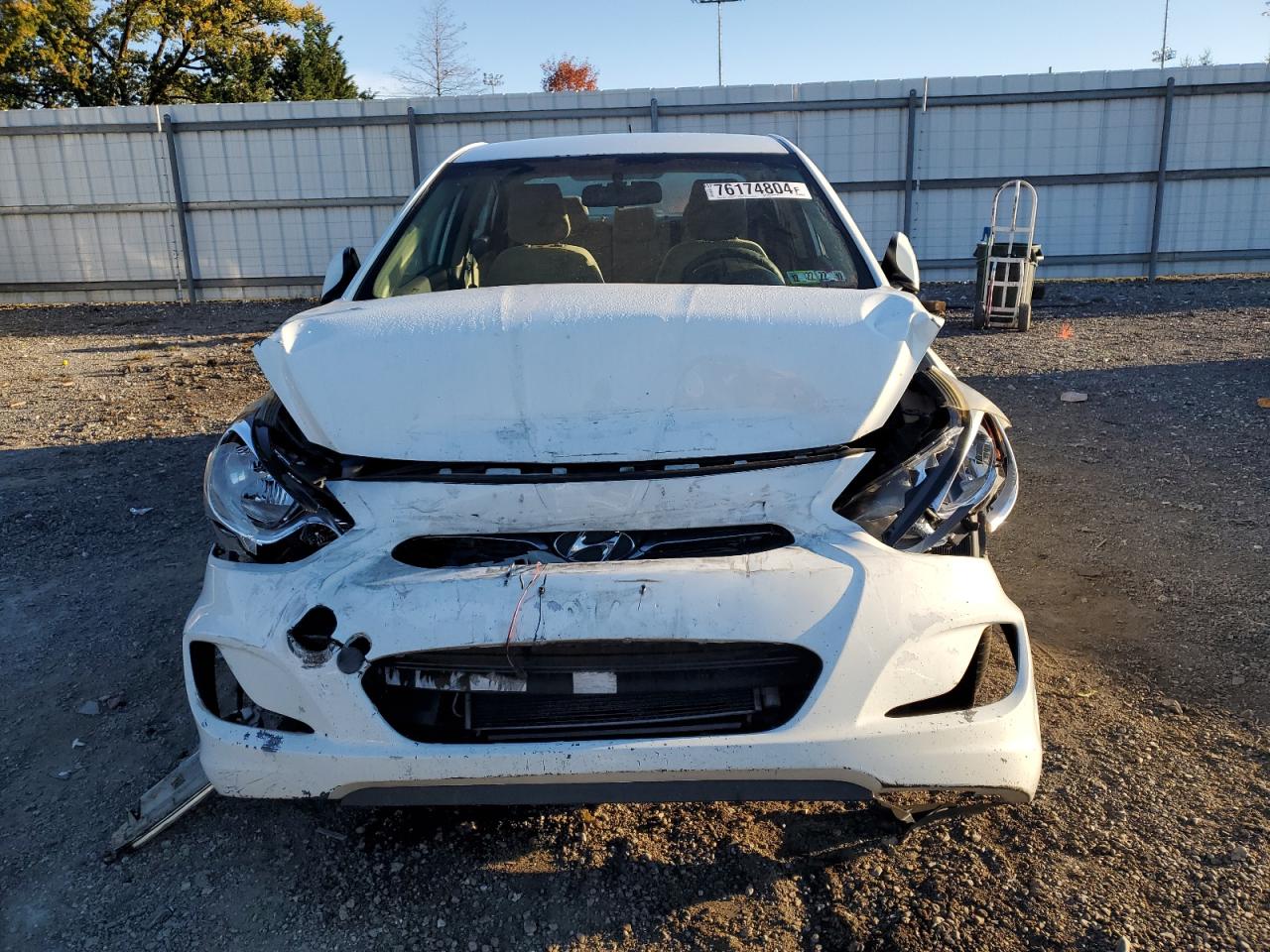 2013 Hyundai Accent VIN KMHCU4AE5DU284304 Copart auction photo, front end / minor dent/scratches damage thumbnail 5