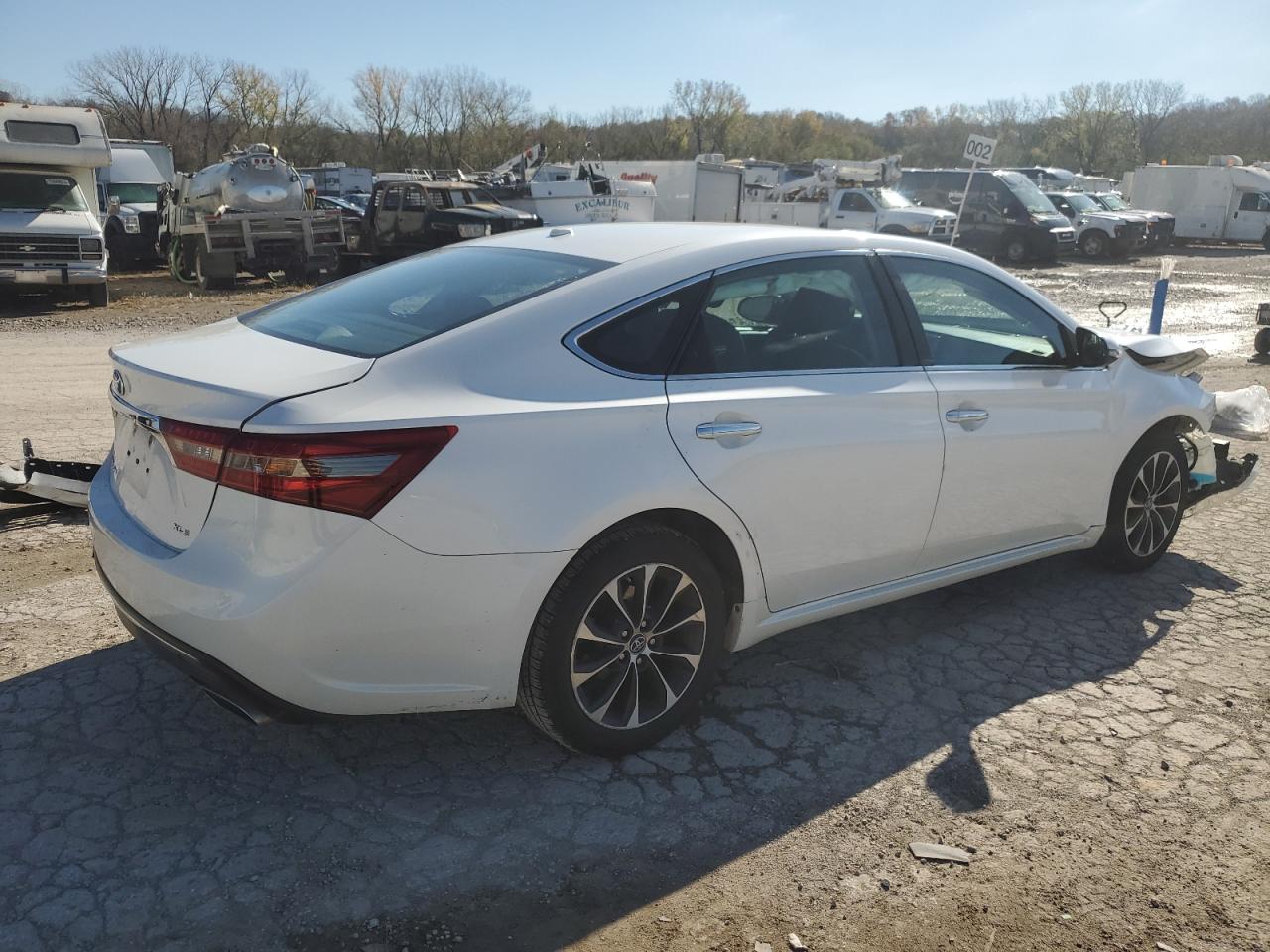 2016 Toyota Avalon VIN 4T1BK1EB4GU195375 Copart auction photo, front end damage thumbnail 3