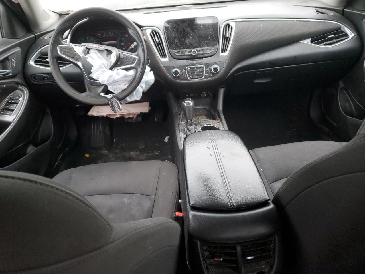 2019 Chevrolet Malibu VIN 1G1ZD5ST8KF149121 Copart auction photo, front end damage thumbnail 8