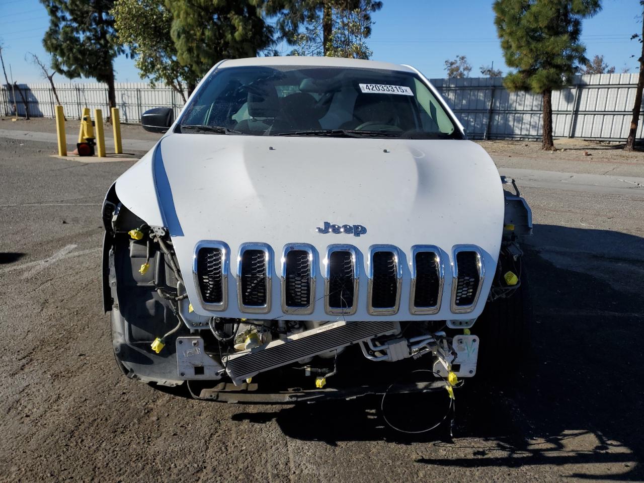 2017 Jeep Grand Cherokee VIN 1C4PJLAB9HW663234 Copart auction photo, front end / side damage thumbnail 5