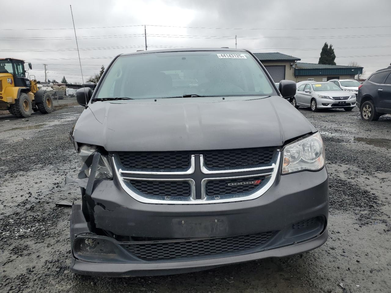 2015 Dodge Caravan VIN 2C4RDGCG8FR733697 Copart auction photo, front end damage thumbnail 5