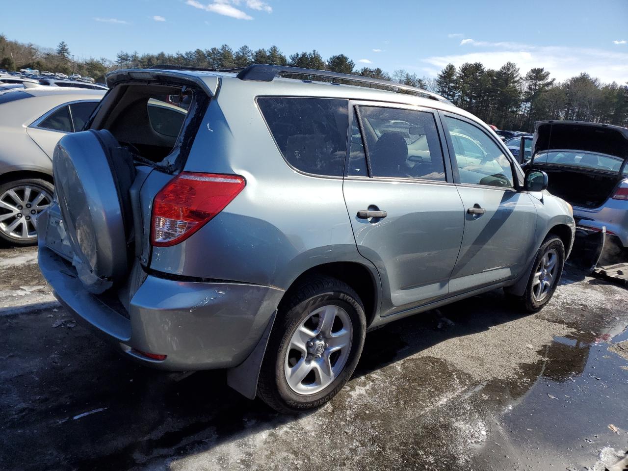 2008 Toyota RAV 4 VIN JTMBD33V885181840 Copart auction photo, rear end / minor dent/scratches damage thumbnail 3