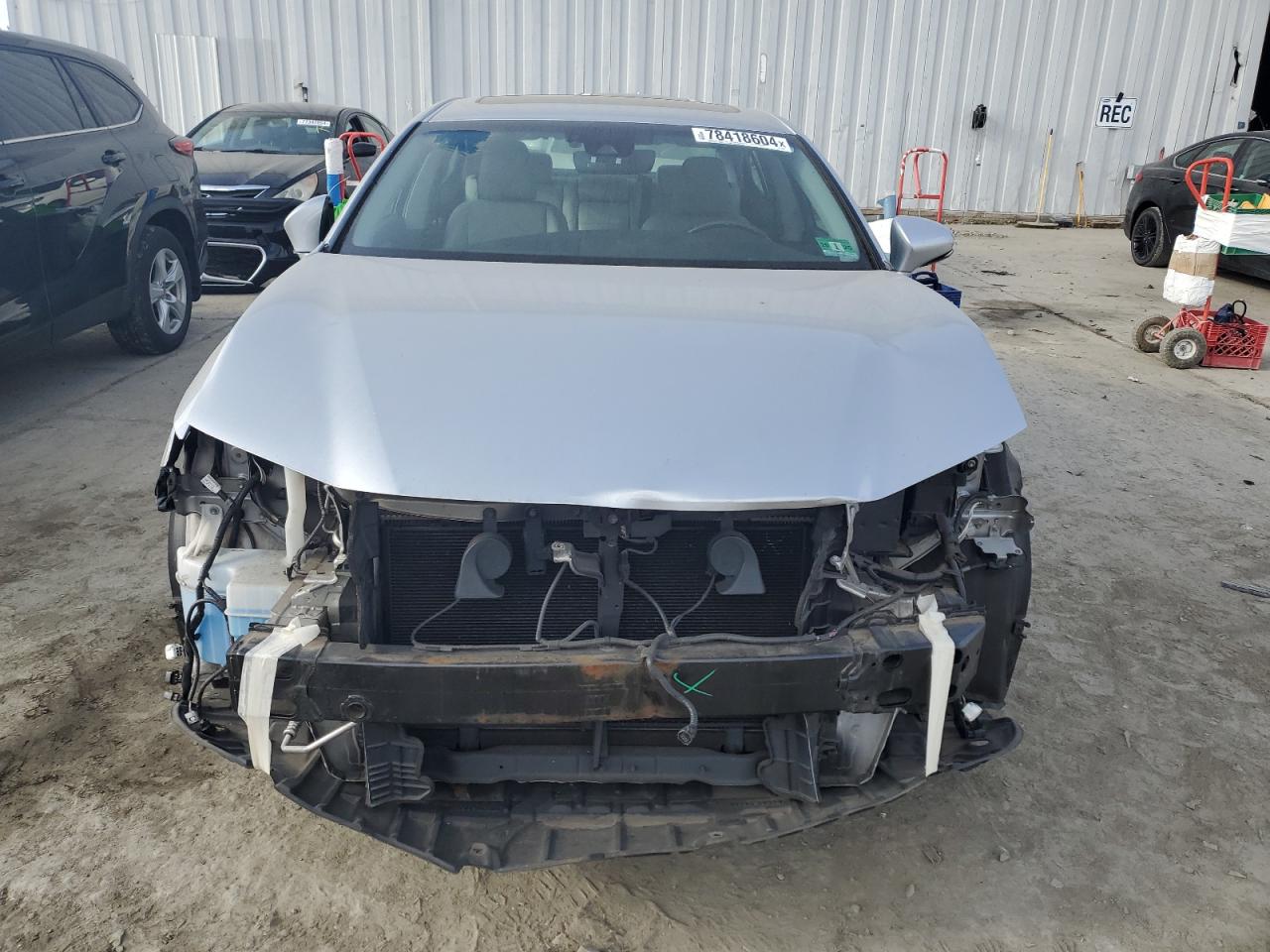 2018 Lexus ES VIN 58ABK1GGXJU088548 Copart auction photo, front end damage thumbnail 5