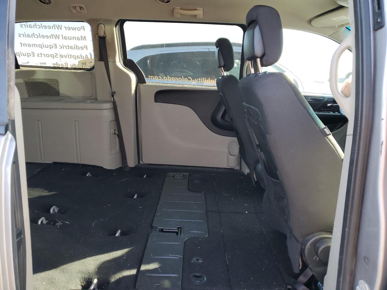 2018 Dodge Caravan VIN 2C4RDGBG9JR160870 Copart auction photo, front end / side damage thumbnail 11