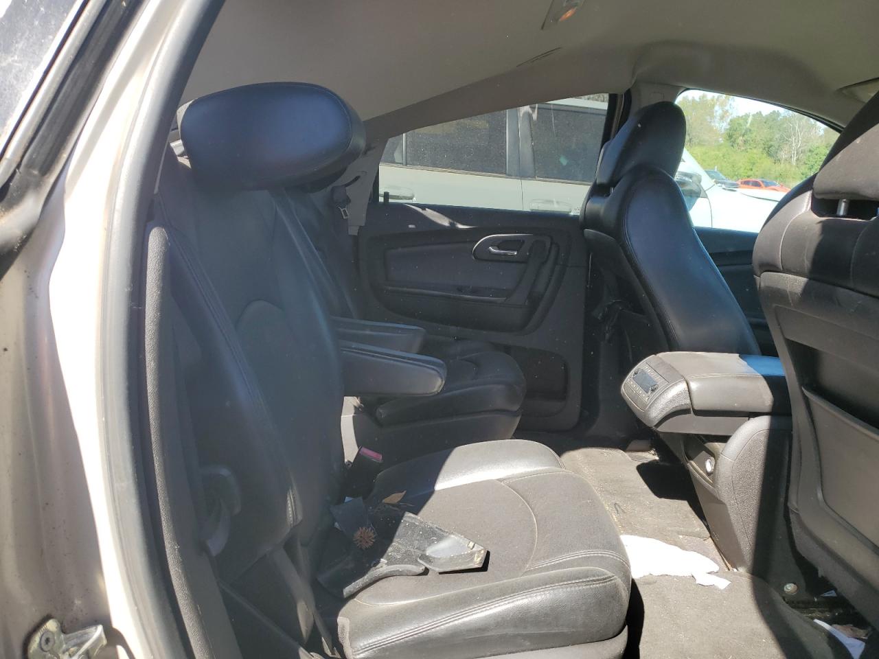 2011 Chevrolet Traverse VIN 1GNKRJED8BJ320171 Copart auction photo, all over damage thumbnail 11