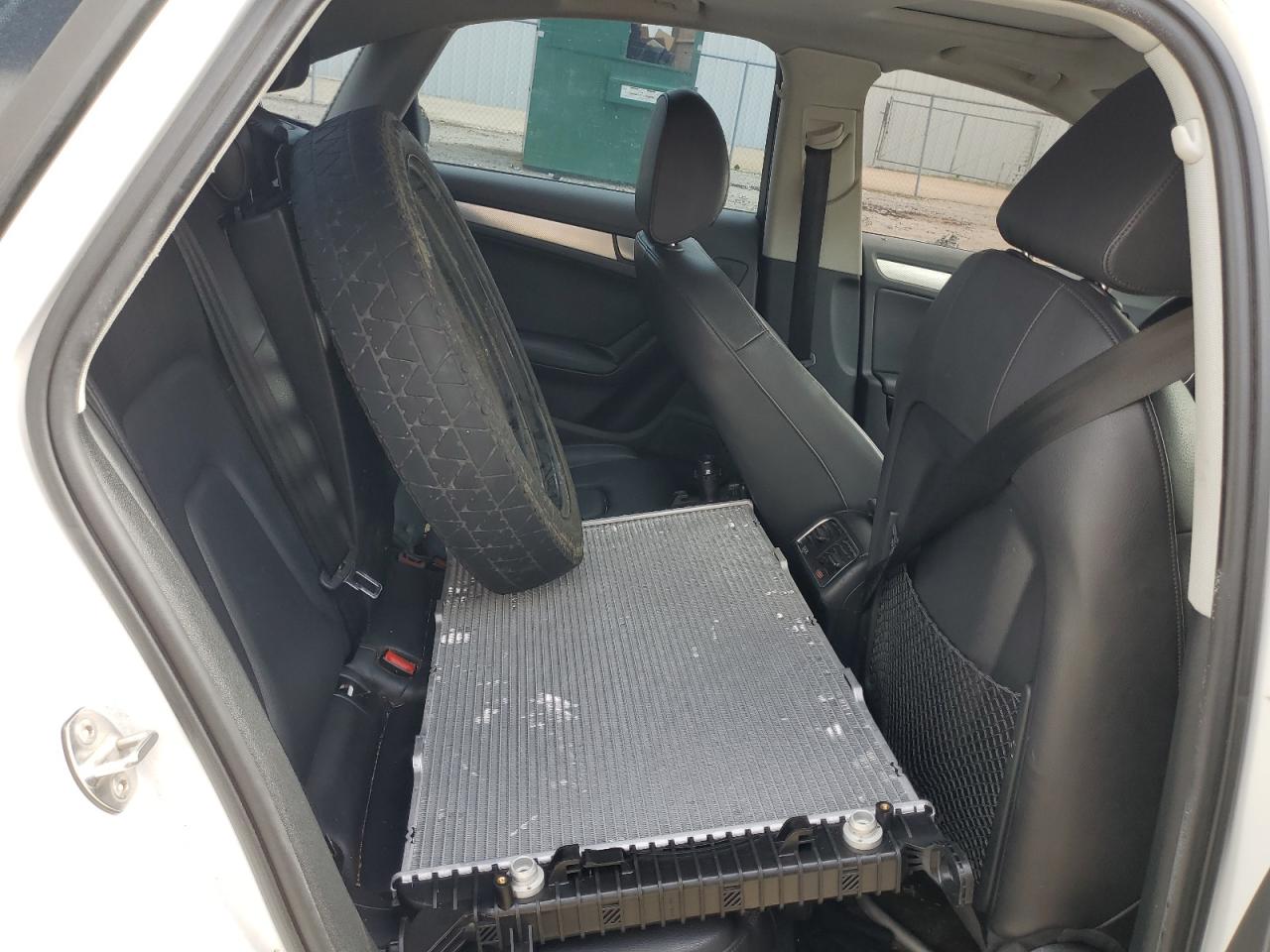 2015 Audi A4 VIN WAUAFAFL8FN039681 Copart auction photo, biohazard/chemical / minor dent/scratches damage thumbnail 10