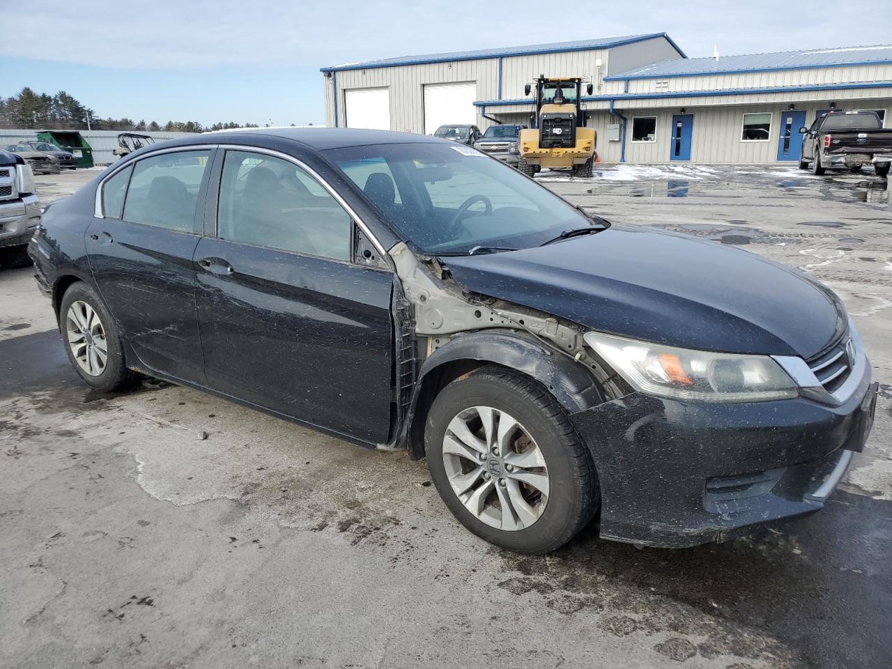 2015 Honda Accord VIN 1HGCR2F33FA019789 Copart auction photo, rear end / front end damage thumbnail 4