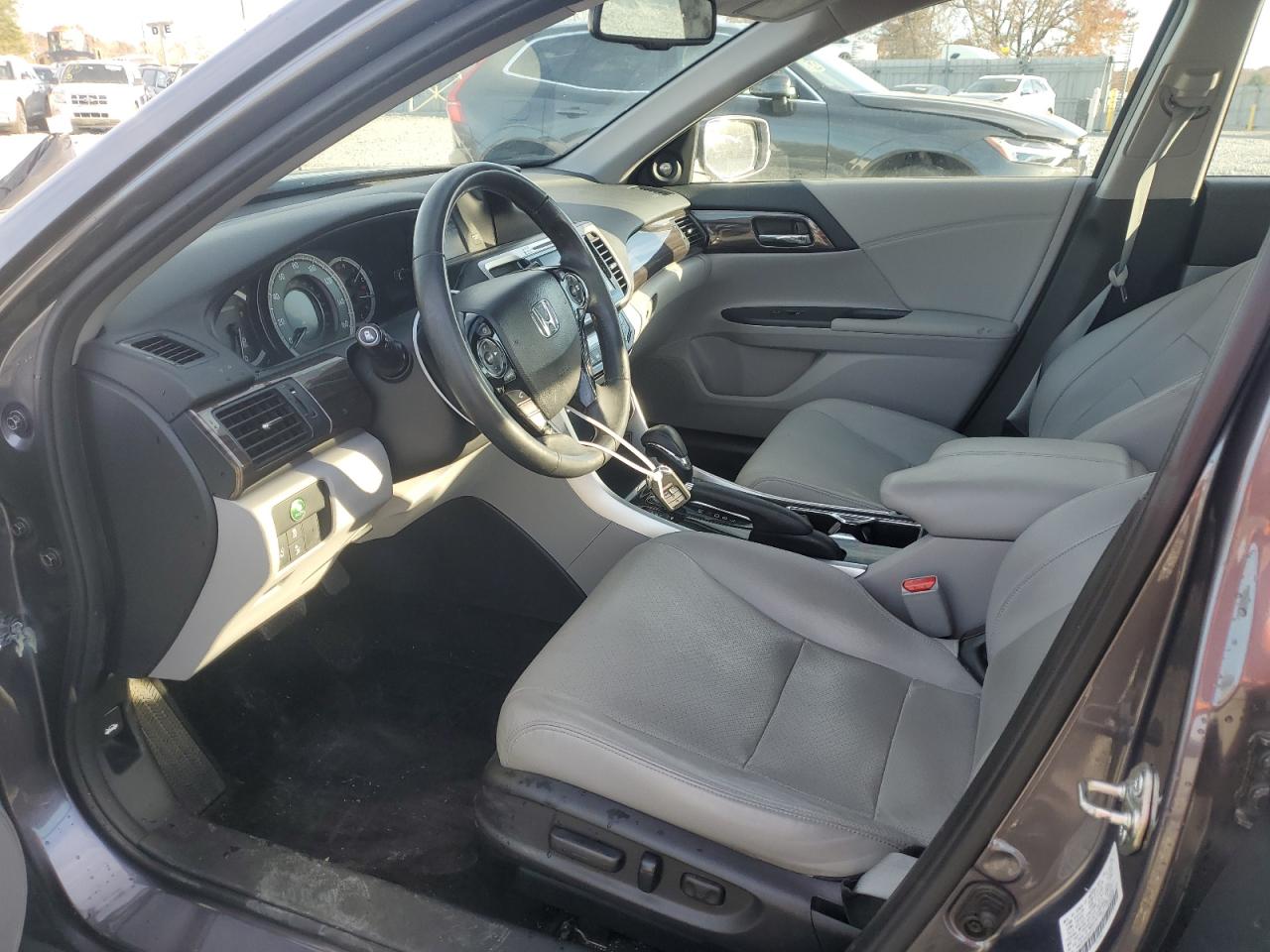 2017 Honda Accord VIN 1HGCR2F92HA033111 Copart auction photo, front end damage thumbnail 7