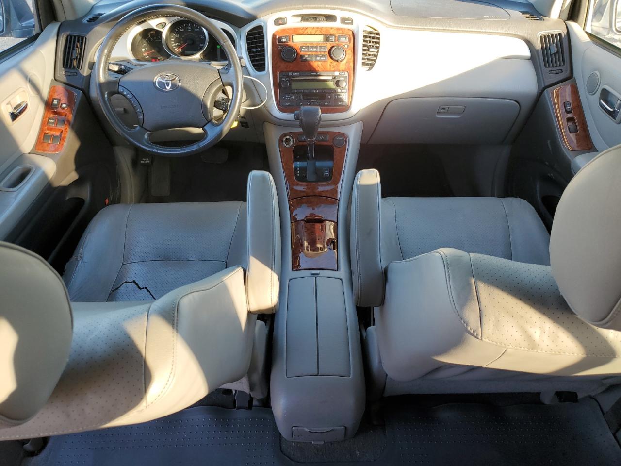 2007 Toyota Highlander VIN JTEDP21A370145555 Copart auction photo, front end damage thumbnail 8