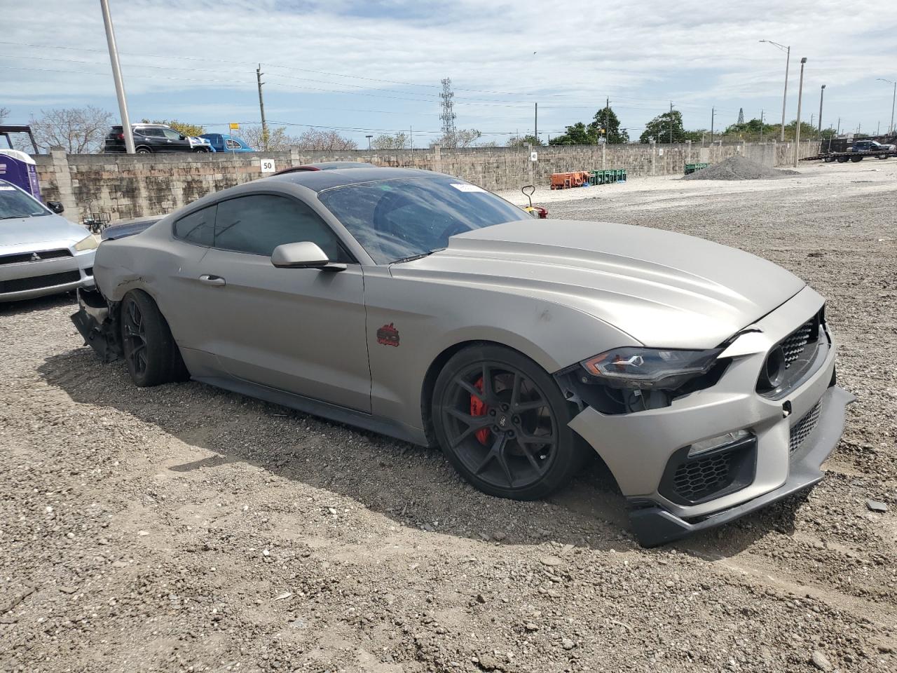 2019 Ford Mustang VIN 1FA6P8CF0K5105475 Copart auction photo, front end / rear end damage thumbnail 4