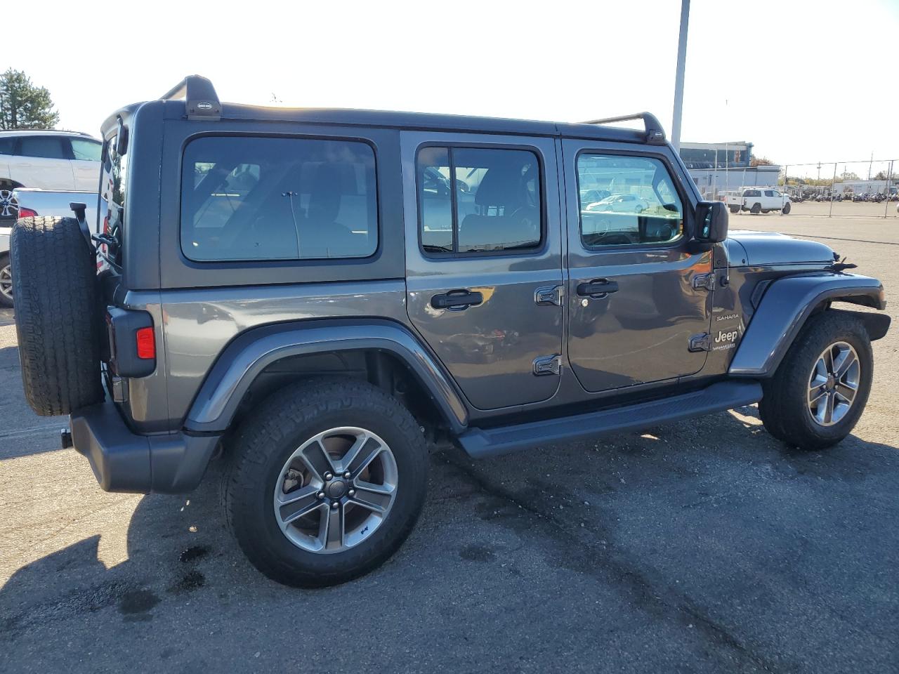 2018 Jeep Wrangler VIN 1C4HJXEN5JW142307 Copart auction photo, front end damage thumbnail 3