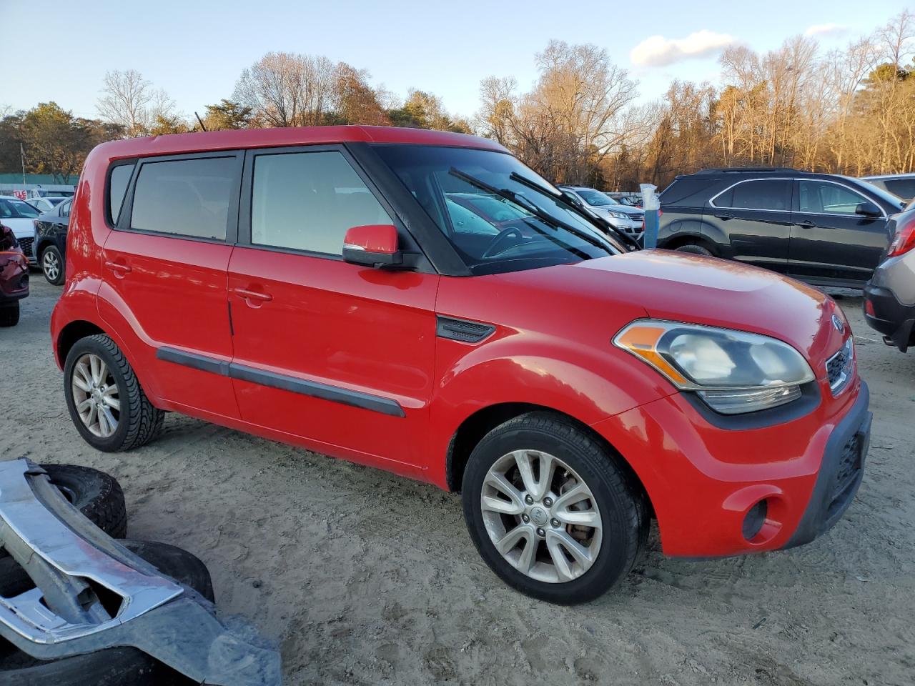 2013 KIA Soul VIN KNDJT2A61D7521056 Copart auction photo, vandalism / minor dent/scratches damage thumbnail 4