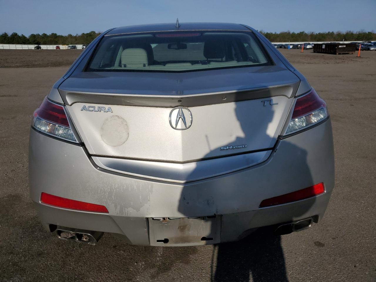 2009 Acura TL VIN 19UUA96549A005751 Copart auction photo, side / minor dent/scratches damage thumbnail 6