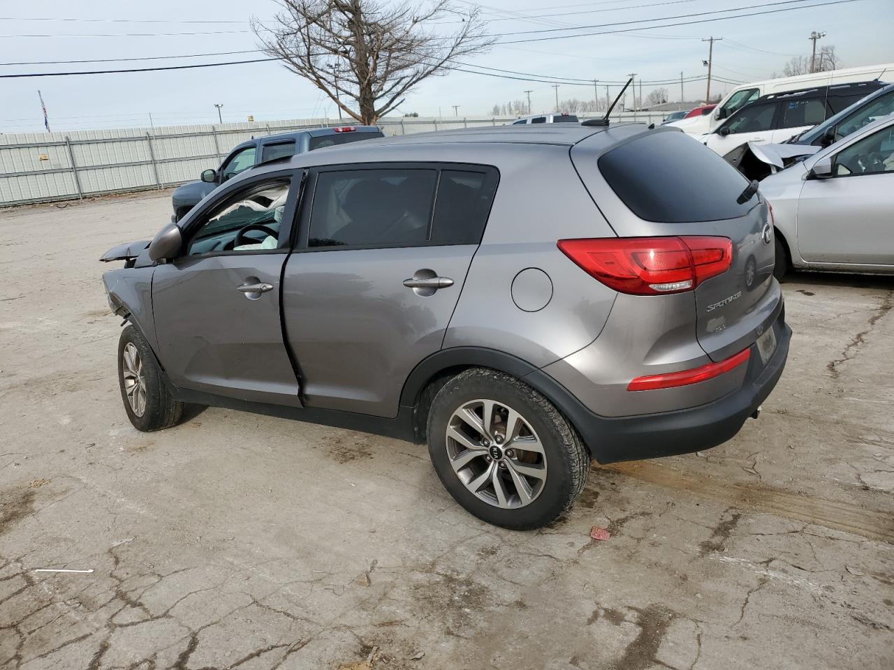 2016 KIA Sportage VIN KNDPB3AC5G7819137 Copart auction photo, all over damage thumbnail 2
