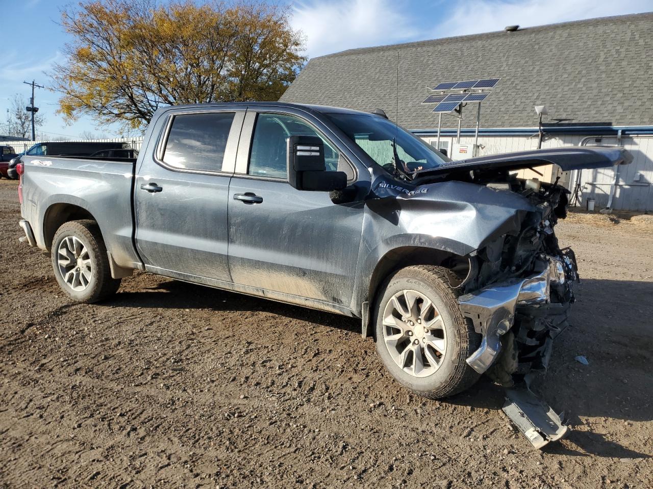 2021 Chevrolet Silverado VIN 1GCUYDET0MZ251221 Copart auction photo, front end / side damage thumbnail 4