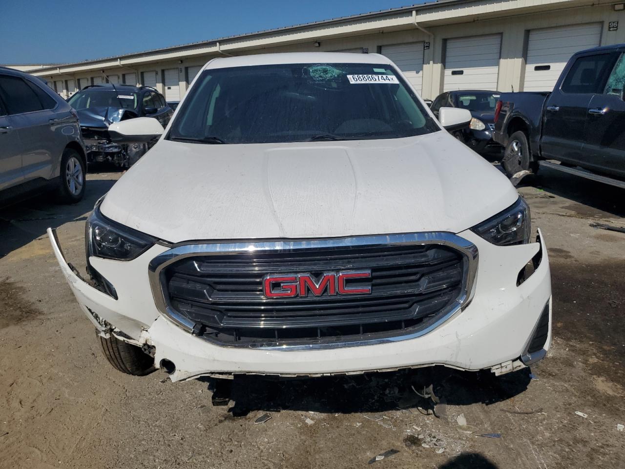 2018 GMC Terrain VIN 3GKALMEV2JL285669 Copart auction photo, front end / side damage thumbnail 5