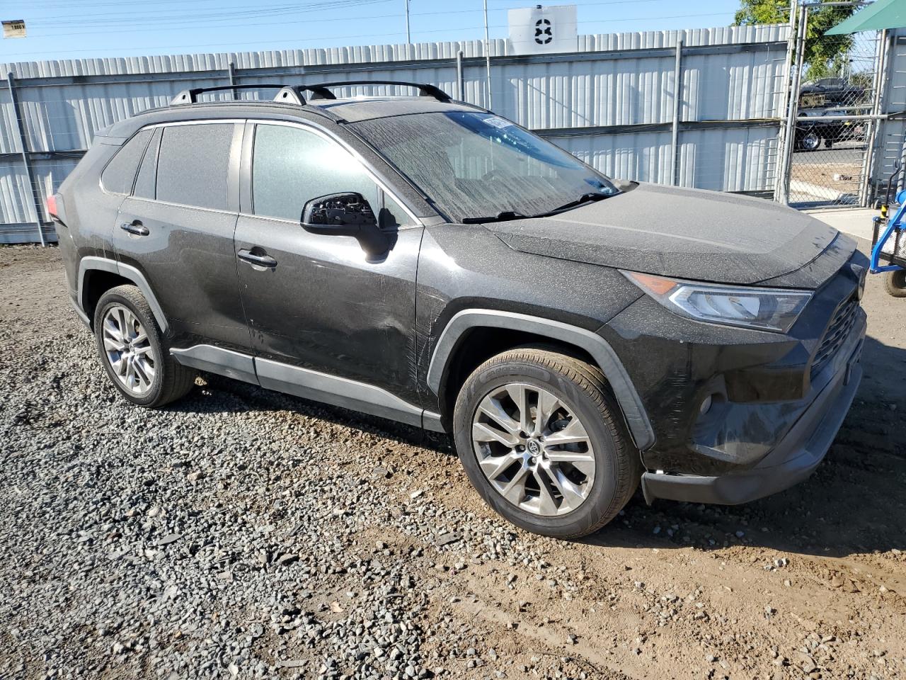 2020 Toyota RAV 4 VIN 2T3C1RFV3LW088544 Copart auction photo, all over damage thumbnail 4