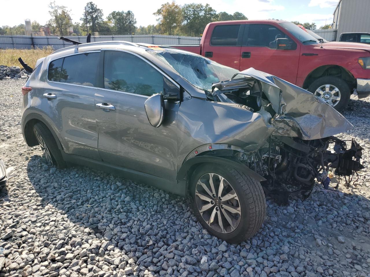 2017 KIA Sportage VIN KNDPNCAC5H7253151 Copart auction photo, all over damage thumbnail 4